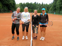 Finalistky �ty�hry �en zleva :  Nikol Tomanov�, Andrea Gabriela Knutsonov�, Pavla Kov��ov�, Hana Kov��ov�