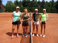 Semifinalistky �ty�hry �en zleva :  Martina Kudelov�, Petra Ku�erov�, Tereza Hendrychov�, Kl�ra Klim�ov�