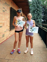 1.m�sto �ty�hra mlad�� �a�ky zleva :  Jowana Kolowrotkiewicz, Mark�ta Motykov�