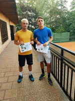 3.m�sto �ty�hra mu�i zleva :  Rudolf ��udl�k, Dominik Barto�