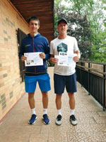 3.m�sto �ty�hra mu�i zleva :  Jan Jerm��, Jakub Kadora