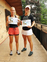 3.m�sto �ty�hra �eny zleva :  Krist�na Jurkov�, Martina Kudelov�