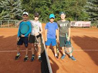 Finalist� �ty�hry zleva :  Luk� Pietrosz, Jakub Turo�, Nikolaos Papavasiliu, Matyas Palupa