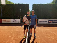 Finalist� dvouhra mu�i zleva :  Dominik Kellovsk�, Petr Michnev