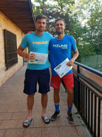 1.m�sto �ty�hra mu�i zleva :  Robert Rumler, Petr Michnev