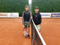 Semifinalist� dvouhry zleva :  Michal Mandel�k, Martin Kytka