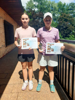 2.m�sto �ty�hra star�� �a�ky zleva :  Am�lie Szmekov�, Eli�ka Konvi�kov�