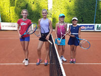 Semifinalistky �ty�hry zleva :  Ellen Pavli�ov�, Ad�la Motykov�, Mia Schimandlov�, Melina Espada