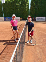 Semifinalist� zleva :  Lilien Hupkov�, Jind�ich Kond�lka