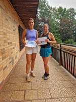 1.m�sto �ty�hra �eny zleva :  Marie Svozilov�, Aneta Pobo�ilov�