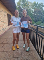 3.m�sto �ty�hra �eny zleva :  Michaela Svobodov�, Terezie �tver�kov�