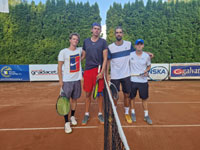 Semifinalist� �ty�hry mu�� zleva :  Matou� Otypka, �imon Mali�, David Kova��k, Rudolf ��udl�k