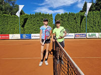 Semifinalistky dvouhry zleva :  Mia Schimandlov�, Marie Loskov�