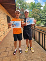 3.m�sto �ty�hra star�� ��ci zleva :  Samuel Petrivaldsk�, Max Vala