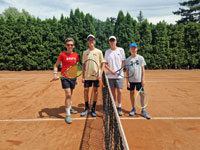 Semifinalist� �ty�hry zleva :  Denis Konderla, Jan Stav�la, Richard Lys, Samuel Seraf�n