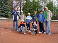 Drustvo mladch k "A" 2005 - zleva nahoe :  kapitn Ji Dohnal, Miroslav Turo, Michal Stank, imon Fiara, Michal Fiara, zstupce kapitna Michal Fiara - zleva dole :  Hana Adamkov, Klra Dohnalov