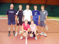 Drustvo dorostu "A" 2009 - zleva nahoe :Marek trba, Ji Kaczur, Martin Pisrik, Michal Farga, kapitn Ren Farga,  zleva dole :  Klra Dohnalov, Daniela Gajgerov, Petra Kusnierzov, Tereza Kremerov