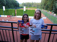 Semifinalist� �ty�hry star��ch ���ek zleva :  S�ra Miczov�, B�ra Valicov�