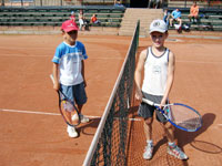 Po utk�n� dvouhry zleva :  Radek Laciga, Tom� Farga�