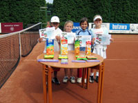 V�echny d�vky zleva :  Beata Kotl�rov�, Anna Siskov�, Nikola Nevolov�, Barbora Hanu�ov�