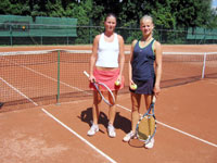 Semifinalistky dvouhry žen zleva : Kristýna Horáková, Zora Vlčková