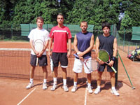 Semifinalisté čtyřhry mužů zleva : Jiří Vencl, Jan Subota, Marian Podepřel, Roman Roháček