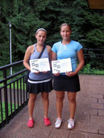 2.m�sto �ty�hry �eny zleva :  Mark�ta Litnerov�, Tereza Kre�merov�