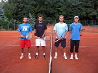 Finalist� �ty�hry mu�i zleva :  Mar�n Podep�el, Martin Schulhauser, Ladislav Zelen�, Jarom�r L�nek