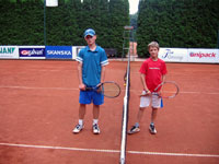 Finle dvouhry hoch zleva :  Jakub Jursek, Tom Farga