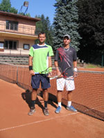 Finalisté dvouhry mužů zleva : Martin Schulhauser, Jakub Hadrava