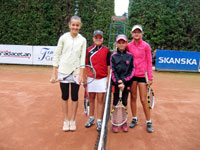 Finalistky �ty�hry �a�ek zleva :  Malgorzata Stepien, Zuzana Fla�arov�, Vanesa Slunsk�, Tereza Sv�chov�