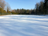 Zimní pohled na zadní dvorce