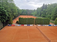 Pohled na areál z balkónu