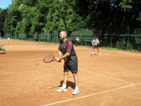 astnci turnaje zleva :  Martin Holubk