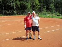 astnci turnaje zleva :  Zdenk Noga, Pavel Sli