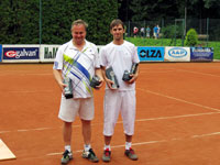 Vtzov tunaje zleva :  Ren Farga, Martin Gajdzica