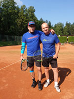astnci turnaje zleva :  Petr Sikora, Antonn Hoa