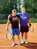 astnci turnaje zleva :  Tom Suszka, Vladimr Kylin