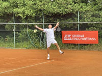astnci turnaje zleva :  Boris Petrov
