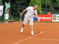 astnci turnaje zleva :  Michal Pitucha