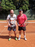 astnci turnaje zleva :  Martin Delong, David Vicin