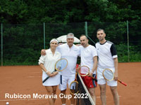 astnci turnaje zleva :  Zuzana Zlochov, Milan Rusz, Piotr Podzdzal, Martin Gajdzica