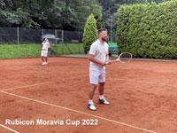 astnci turnaje zleva :  Radek Jva, Robert Kauki