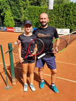 astnci turnaje zleva :  Tereza igutov, Jan igut