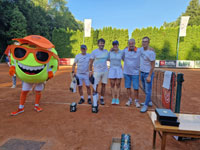 2.msto zleva :  Tom Sniegon, Radek Jva