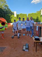 2.msto zleva :  Tom Sniegon, Radek Jva<