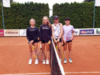 Semifinalistky tyhry zleva :  Karin Kalavsk, Vanessa Viovsk, Anna Holubkov, Tereza igutov